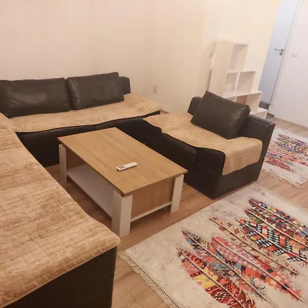Kumanovo Apartment *